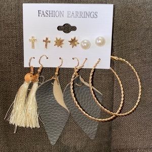 6 Pairs of Bobo earrings